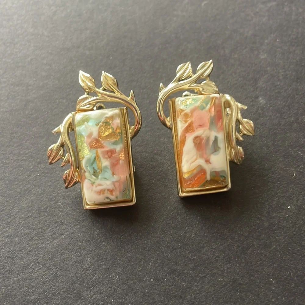 Vintage Coro confetti bracelet earrings set gold tone lucite thermoset - Picture 2 of 9